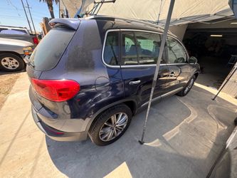 2012 VW TIGUAN