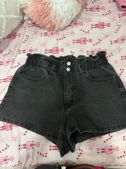 Forever 21 faded black denim shorts featuring a high-rise elastic band waist size 28