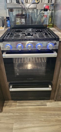 RV Furrio 3-burner Range 20" High