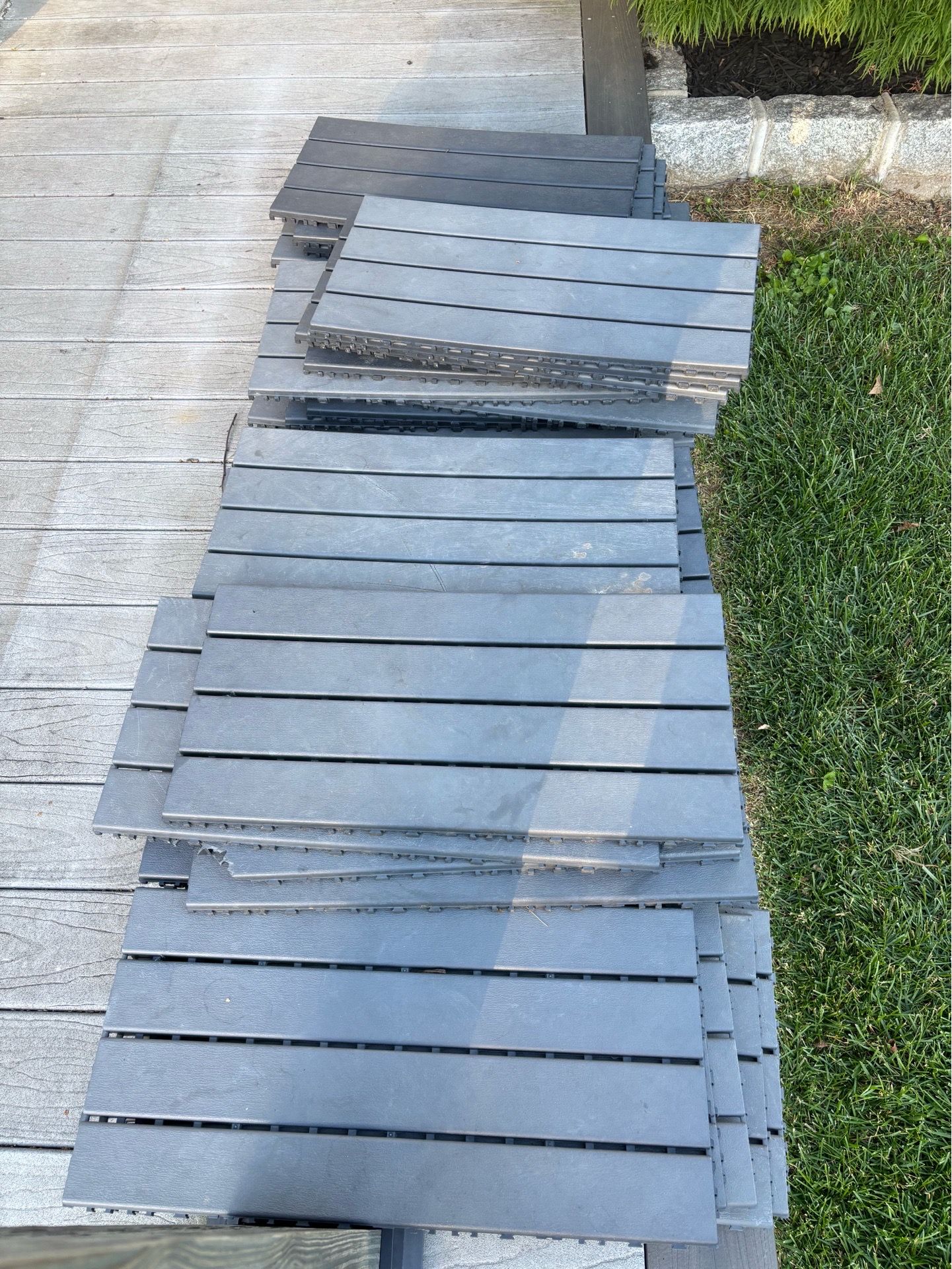 Interlocking deck boards total 8’x12’
