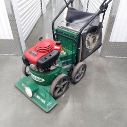 Honda Billy GOAT PARKING LOT / Driveway Vacuum 