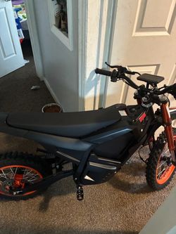 Dirt bike