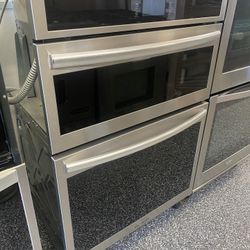 Frigidaire Gallery 30” Microwave Oven Combo 