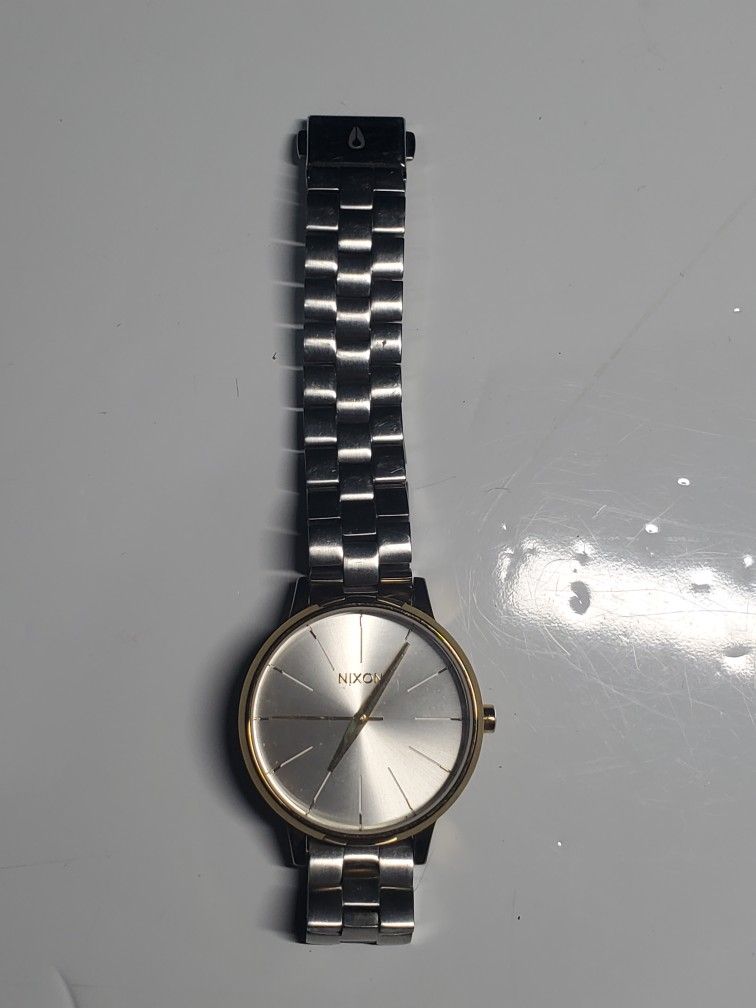 Art Collectors Collection Art Nixon Kensington Womens Watch  LIke New