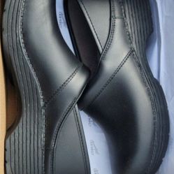 Dansko Size 40 Leather Clogs 
