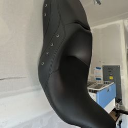 Harley Davidson Road King Special Seat