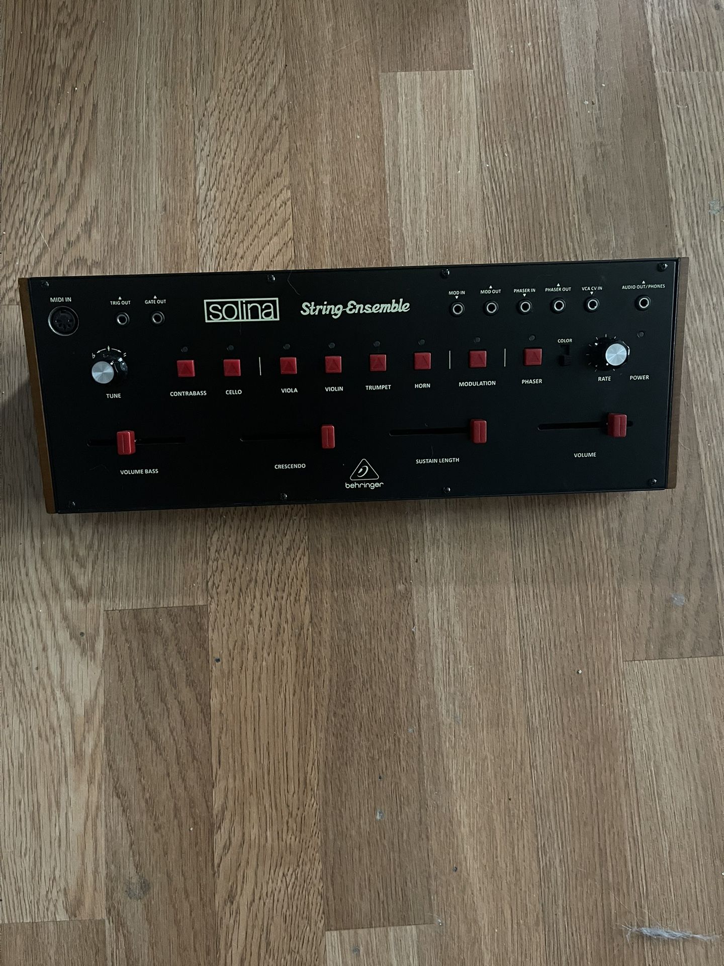 Behringer Solina (with Box)