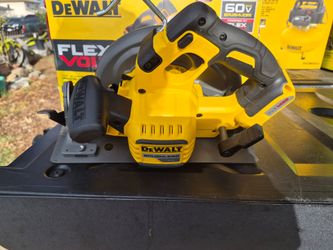 Dewalt circular saw 7 - 1/4 ,tool only, firm on price