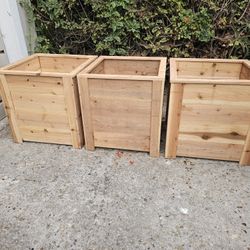 22x22x22 Cedar Planter BOX