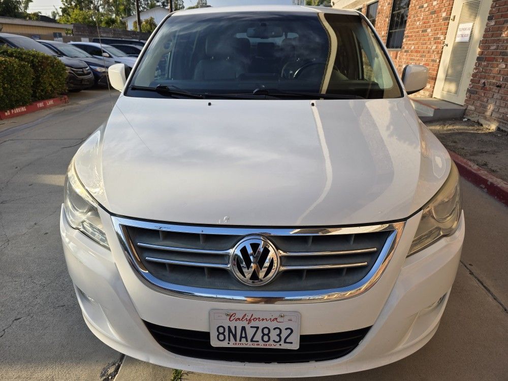 2012 Volkswagen Routan