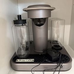 Bartesian Cocktail Maker 