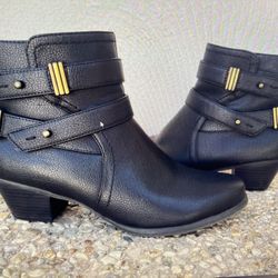 Ladies Ankle Boots Size 7 1/2
