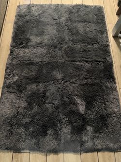 Soft Fluffy Rug (Dark Grey)