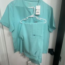 Scrub Set In Fresh Aqua Color