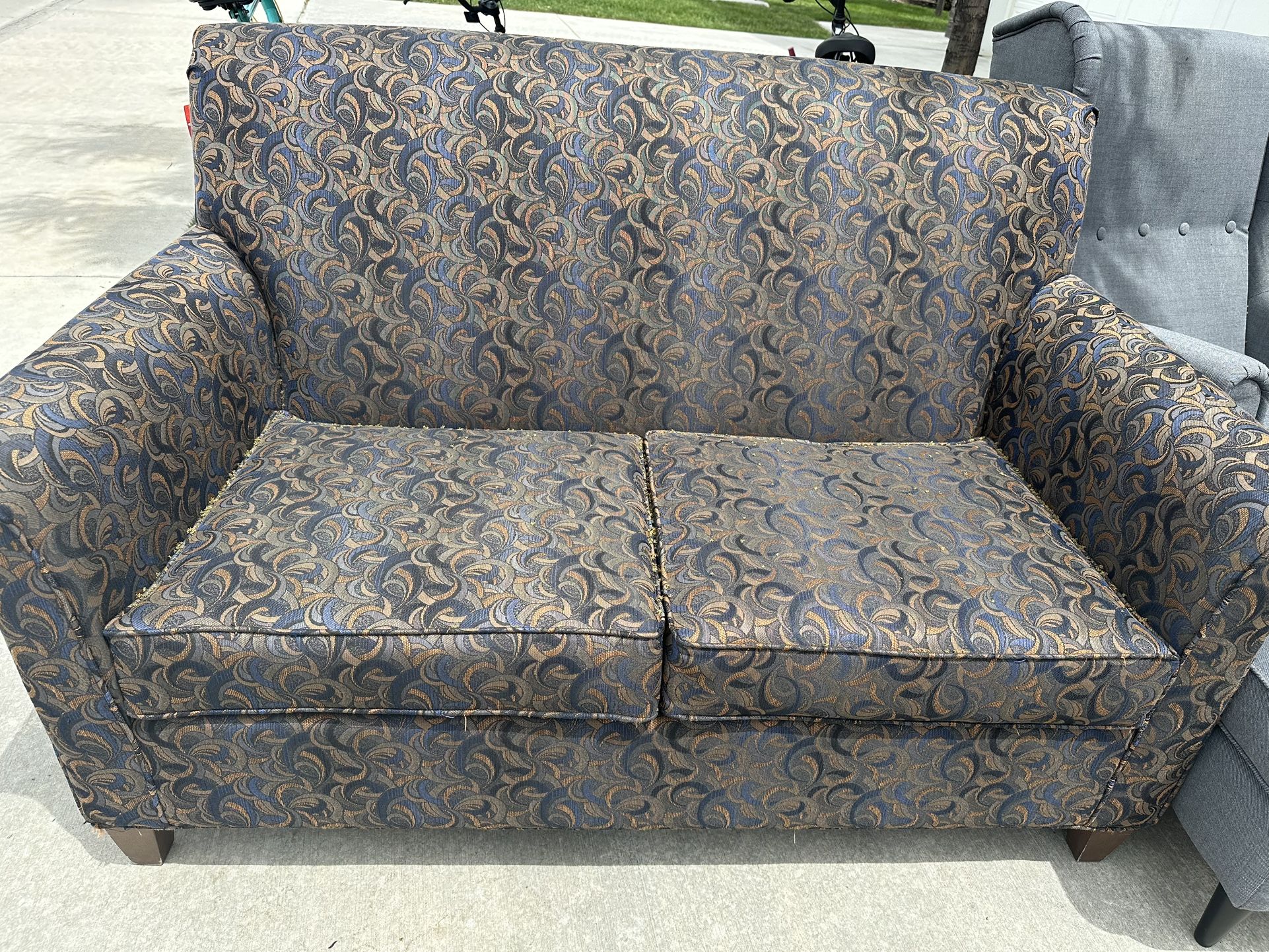 Loveseat 60$