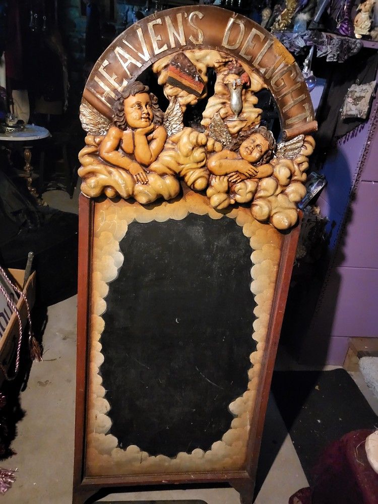 Blackboard Cherub Stand