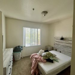 Light Grey Panel Bedroom Set