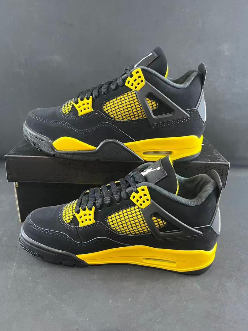 Air Jordan 4 Retro Thunder