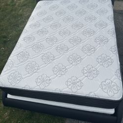 Bed Frame With Jumbo Mattres Queen Size 