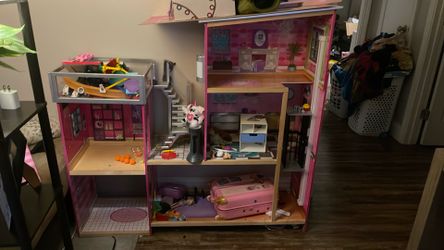 Barbie Dream House / Play Vanity 