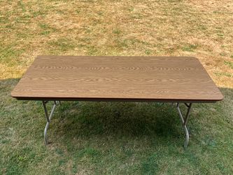 Table, folding legs.