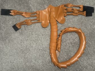 Face Hugger Mask