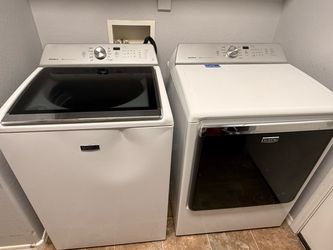 Maytag Bravos XL Washer and Dryer Set