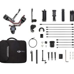 DJI RS 2 Gimbal Stabilizer Pro Combo