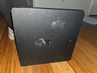 Playstation 4 slim