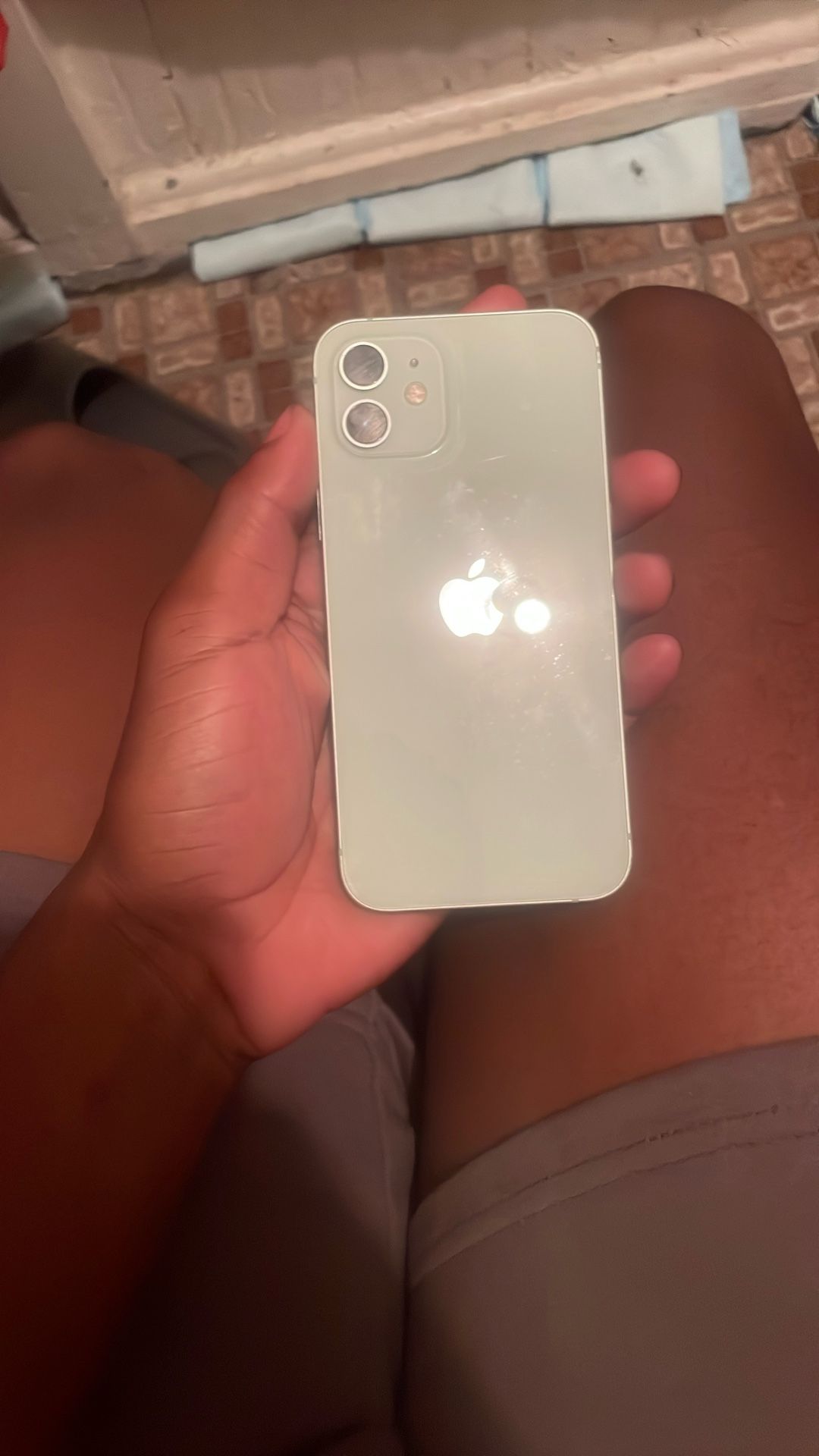 iPhone 12 Color Green Unlocked