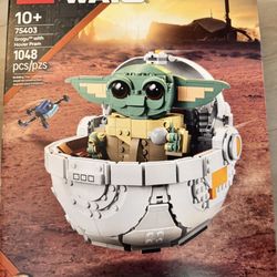 LEGO Star Wars: The Mandalorian Grogu with Hover Pram