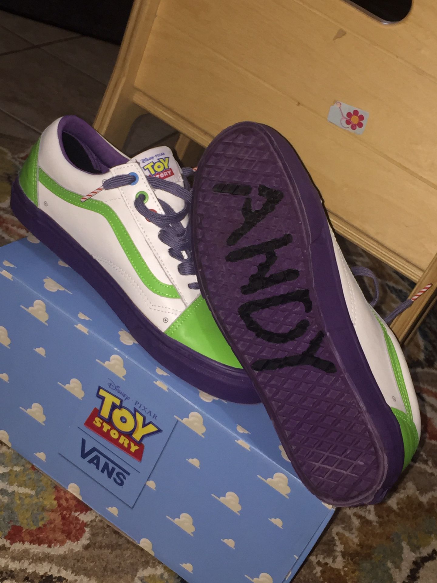 Old school toy story vans size 9.5