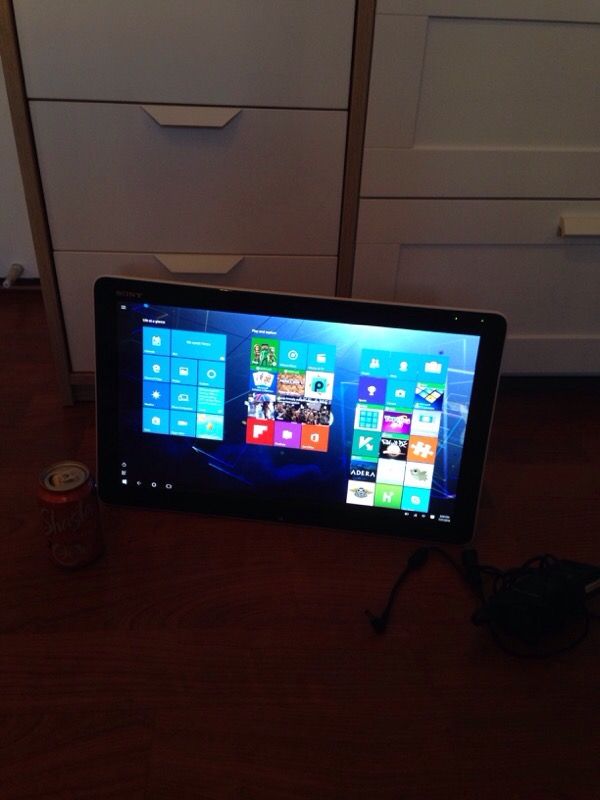 Sony VAIO SVJ202 Model svj202a11L Tablet PC 20" Windows 10 BIG TABLET PC