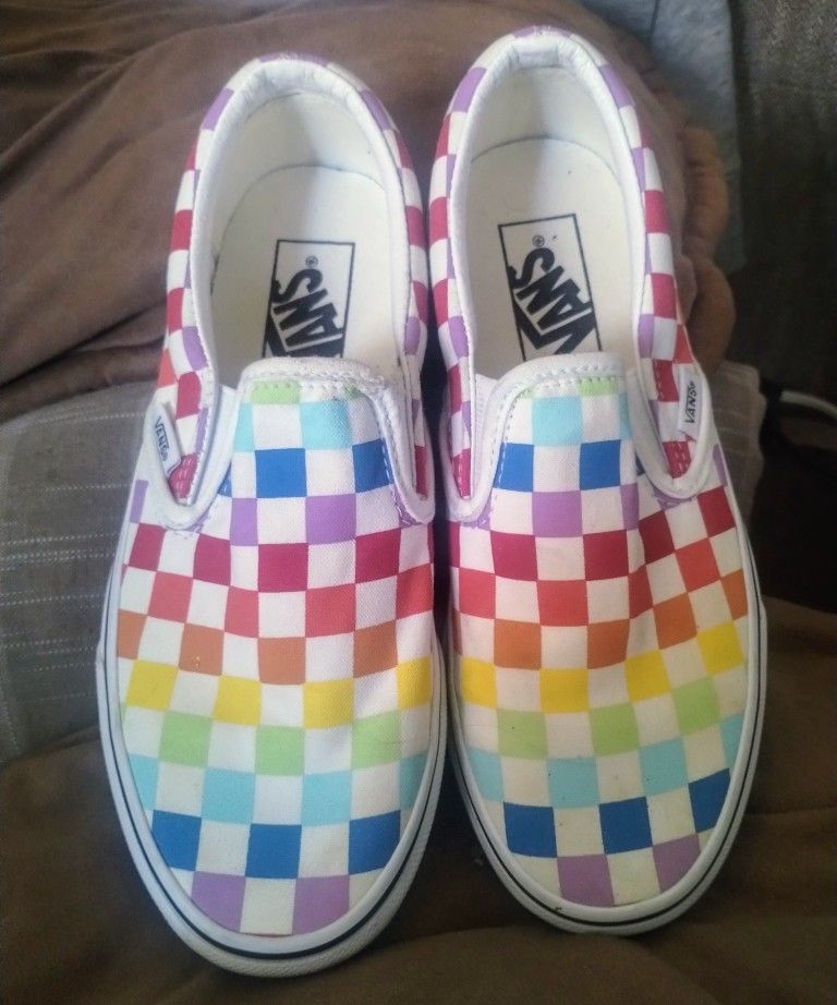 Unisex Checkered Rainbow Vans Men's Size 4.5 And Women's Size 6.0