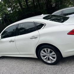 2011 Infiniti M37x