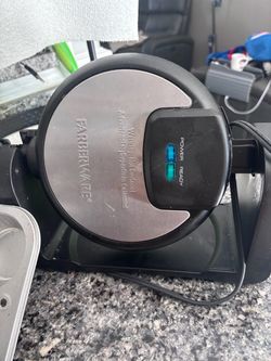 Waffle maker