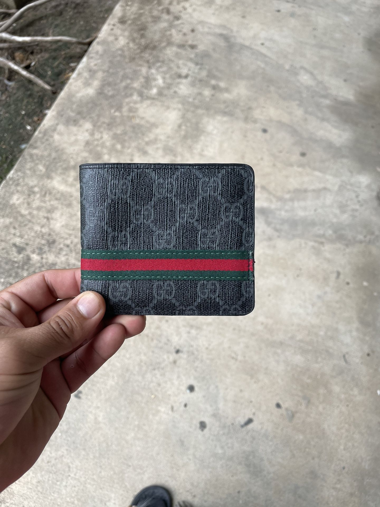 Gucci wallet