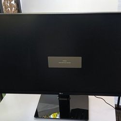 LG 32 Inch QHD 1440P IPS HDR10 Monitor with AMD FreeSync