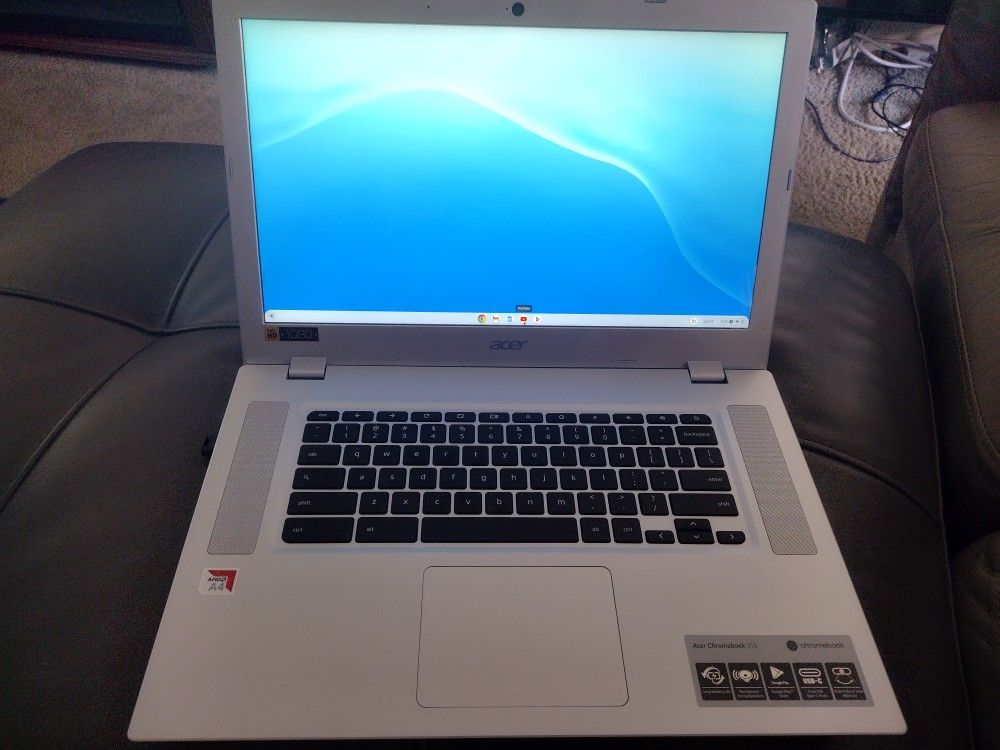 ACER CHROMEBOOK 15.6 TOUCHSCREEN LIKE NEW