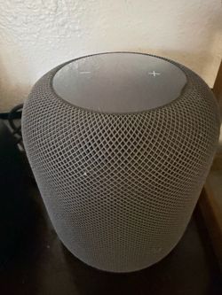 2 HomePods 1st Gen