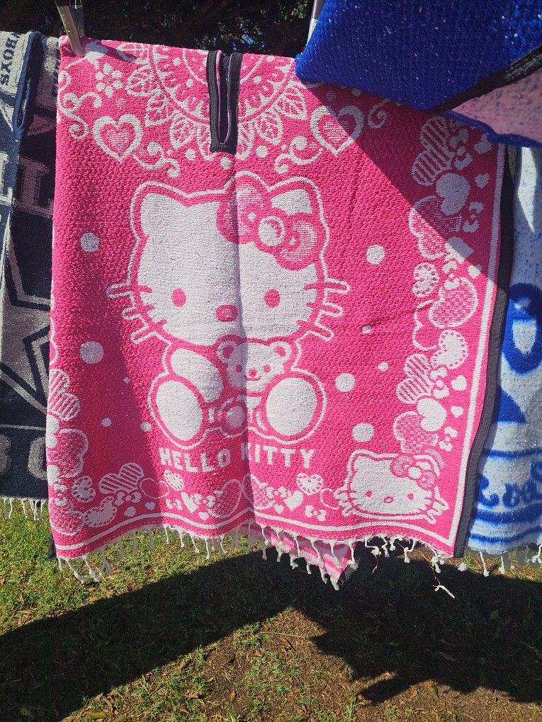 Hello Kitty Poncho Gaban Thick Like A Blanket