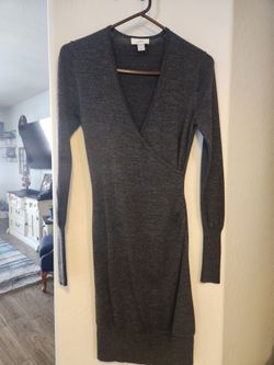 LOFT Charcoal Gray Faux-Wrap Sweater Dress – Size XS 🩶