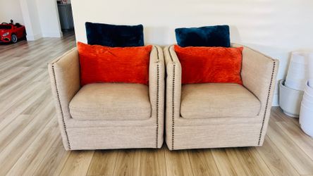 Accent chairs / side chairs / sofa / individual sofa