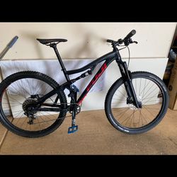 Fuji Full Duel Suspension Mountain Bike 
