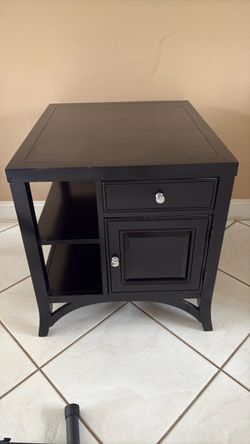 Black side table