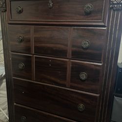 Complete Bedroom Set Queen  (mattress Not Included)