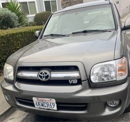 2005 Toyota Sequoia limited