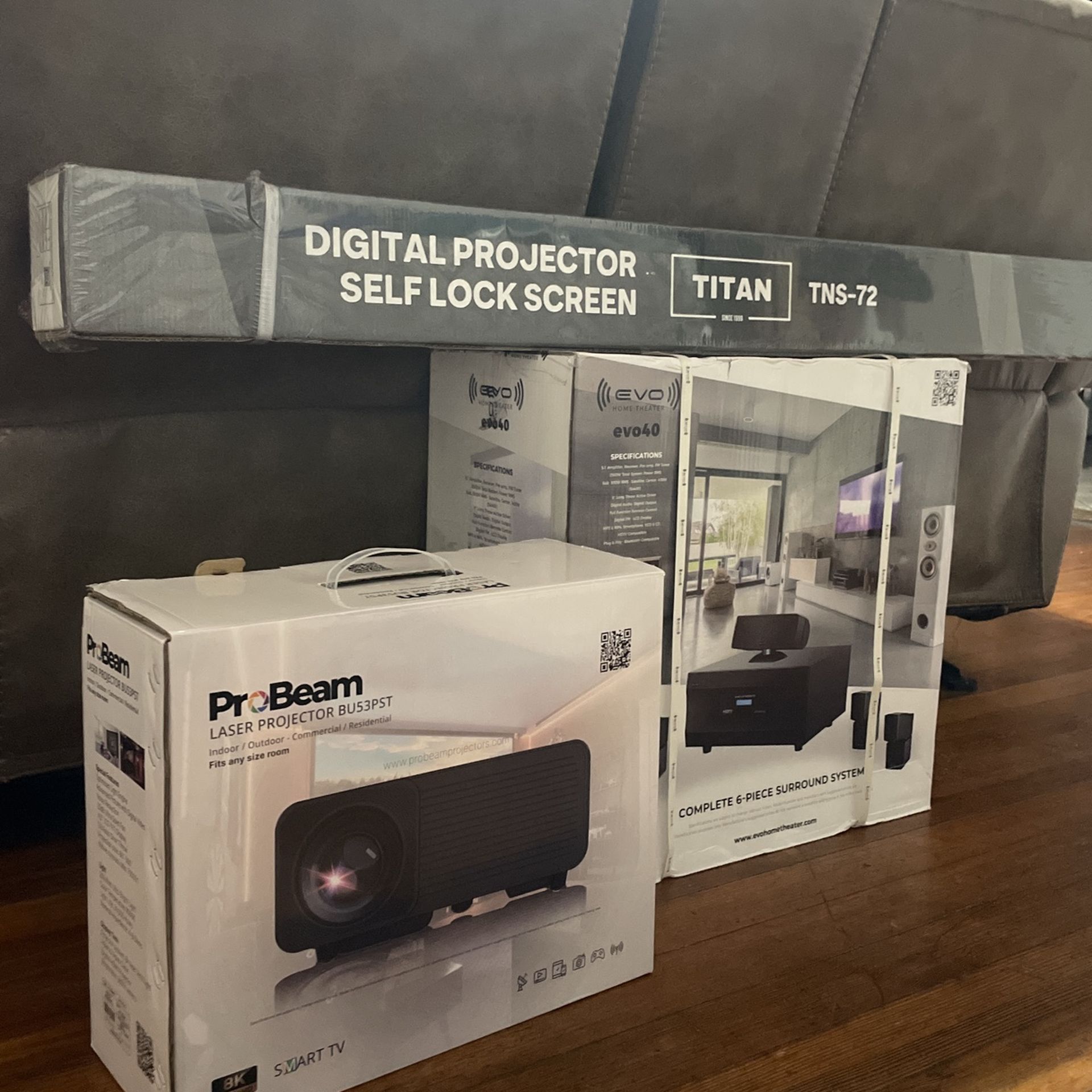 Full Set Projector Screen And Speakers