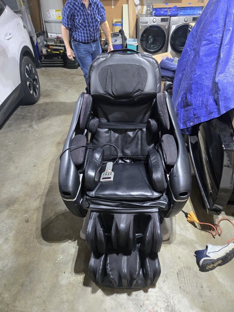 Inada Dreamwave Sogno Massage Chair Next 72 Hours Price Cut $700