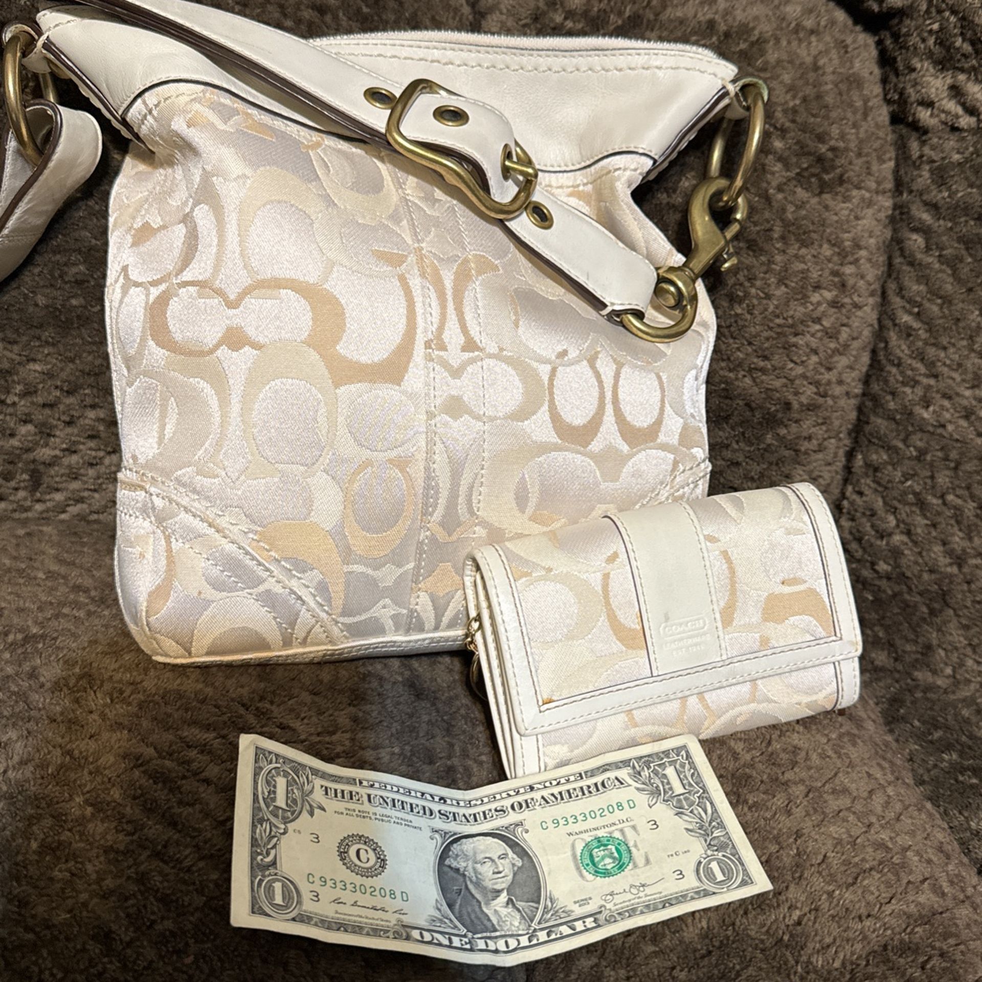 Cream Coach wallet And purse $150